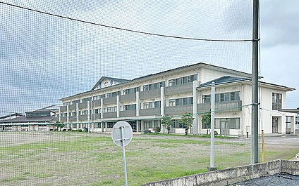 市立都賀中学校 3130m