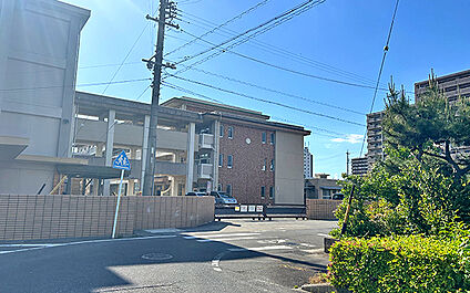 市立三条小学校 1220m