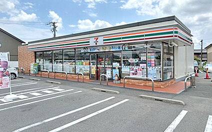 セブンイレブン大垣静里町店 660m