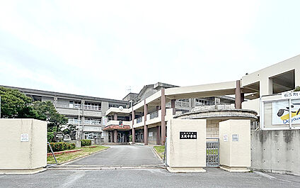 南城市立玉城中学校 3110m