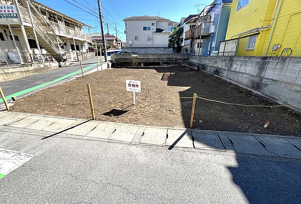 【現地写真】南初富5丁目の陽当り良好なロケーションに、新築建売プランが進行中！鎌ヶ谷小学校すぐ横！通学が安心・安全！利便性と静穏さを兼ね備えた注目エリアです。最新の情報はお気軽にお問い合わせください。
