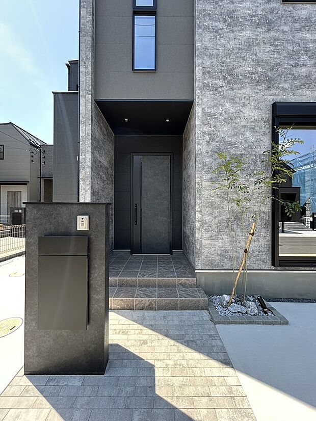 【5号棟】カースペースを２台確保したゆとりある住まい