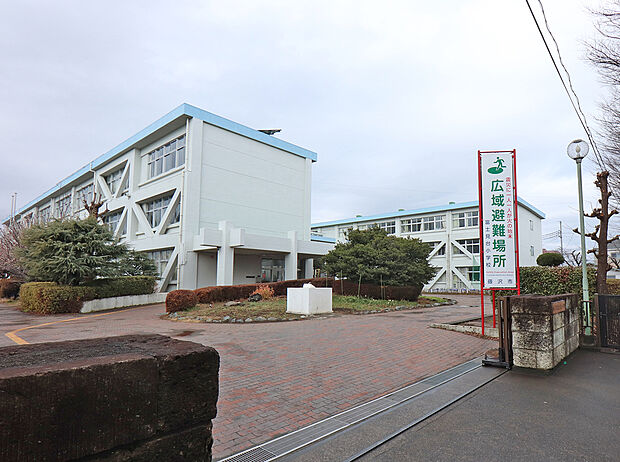 富士見台小学校(約350m)