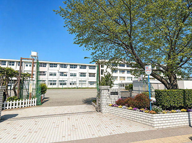 伊勢原小学校