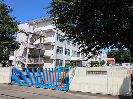 大和市立上和田中学校 約1,600m(徒歩20分)