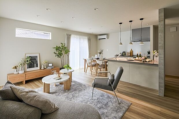 【周辺モデルハウス】<築のまち>より徒歩4分の<モデルハウス：竹村駅前>にてリアルサイズのモデルハウスを公開中です。