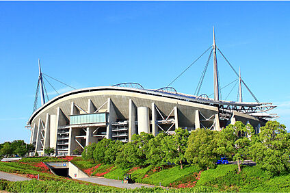 豊田スタジアム  2410m～2,770m(車4～5分)