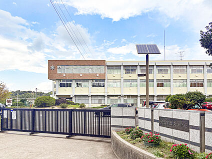 日進市立南小学校 1,360m～1,450m(徒歩17分～19分)
