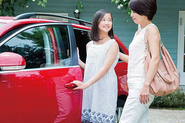 【【2台カースペース】】快適なカーライフをサポートする2台分のカースペースを確保しました。※車種制限及び車の入替の手順が必要な場合がございます。※号棟により採用状況が異なります。※画像はイメージです。