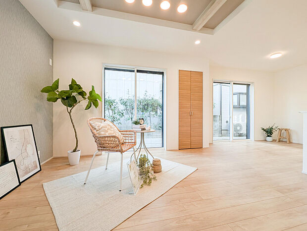 【1階　リビングダイニング】　