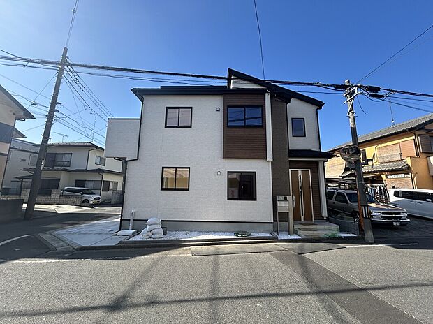 【外観(3)】南道路で日当たり良好◎