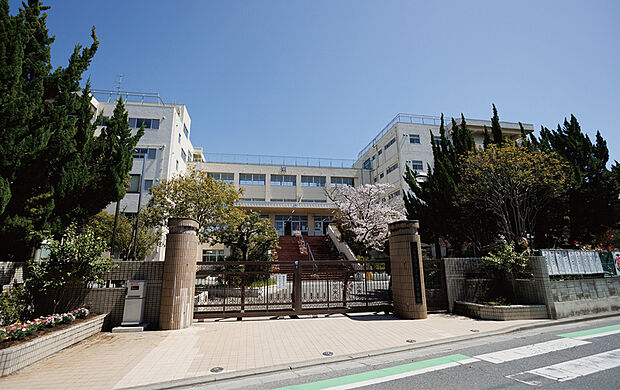 【さいたま市立上大久保中学校】(現地より徒歩27分)