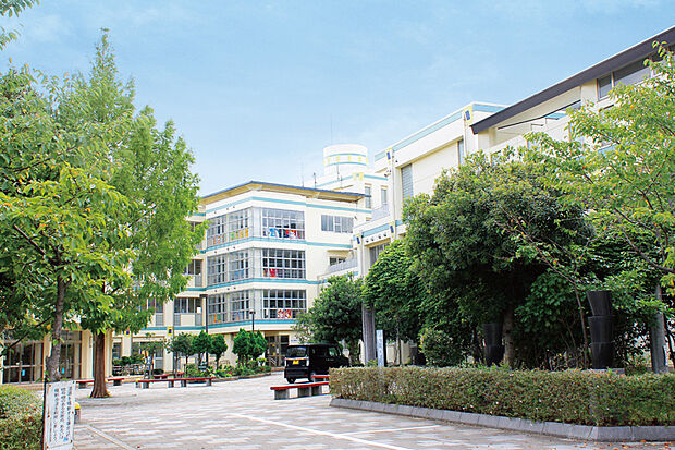 【さいたま市立春野中学校】（現地より徒歩8分）