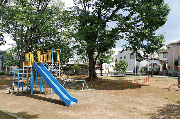 本郷第２公園（現地より徒歩1分）