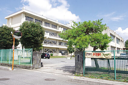 宮原中学校（現地より徒歩19分） 約1490m