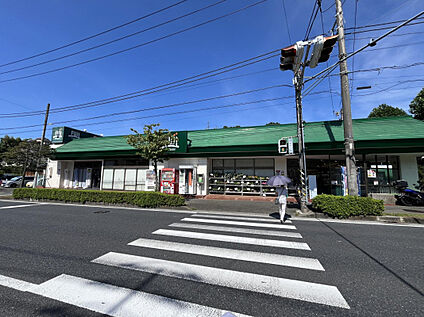 FUJI上中里店 716m