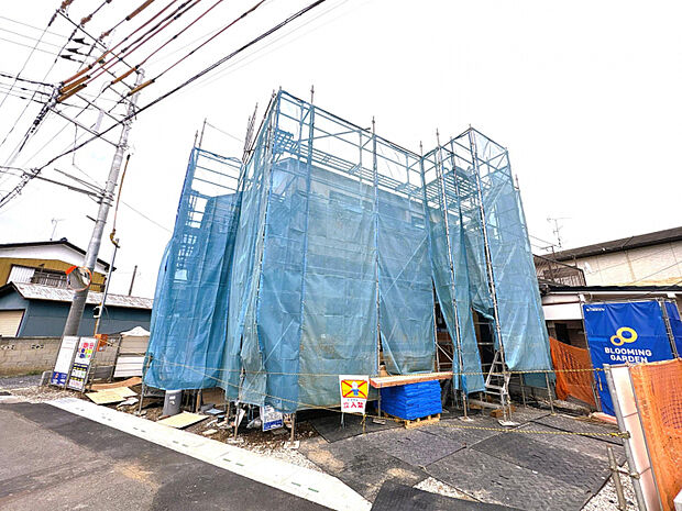 外観　敷地面積40坪！駐車スペース3台あり！主寝室可変型プラン採用！！