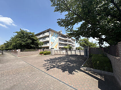 出羽小学校 700m