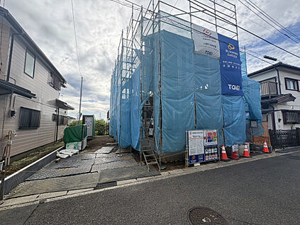 西側がひな壇になっており開放感があります。