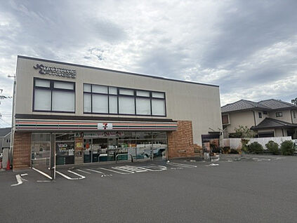 セブンイレブン茅ヶ崎東海岸北5丁目店 541m
