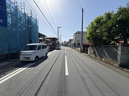 販売現地