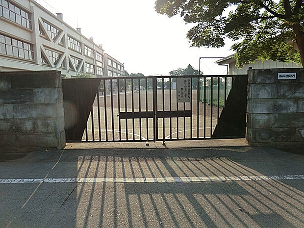 市立西砂小学校（約1,127m）