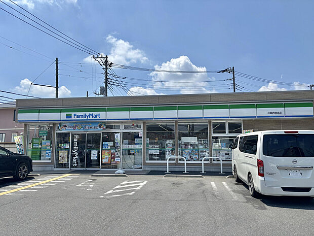 ファミリーマート川越的場北店　