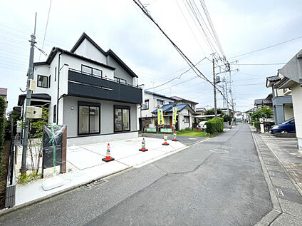 【外観写真】制震ダンパーを搭載した、地震に強い住まいです。地