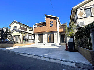 ブルーミングガーデン 川越市諏訪町1棟 外観