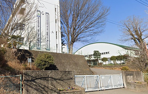 桶川西中学校（約1,200m）