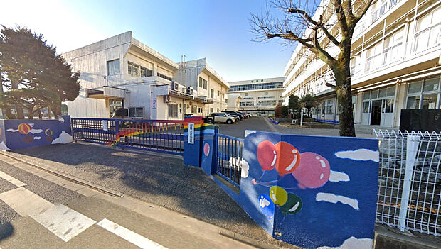 川越市立高階北小学校（約425m）