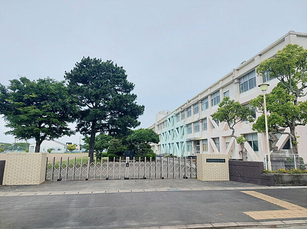 磐田市立竜洋北小学校（約110m）