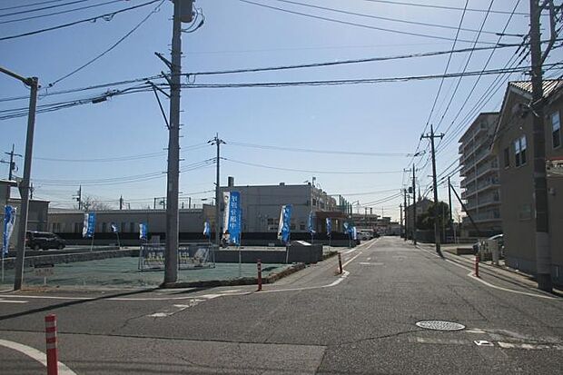 【土地全景4(撮影_2024年8月)】 分譲地の西側道路から撮影。※販売済区画を含む場合がございます。最新の販売状況は区画図等をご参照下さい。