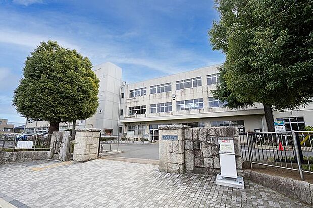 さいたま市立与野西中学校(約1,100m・徒歩14分)