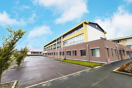 河口湖南中学校組合立河口湖南中学校 1320m(17分)