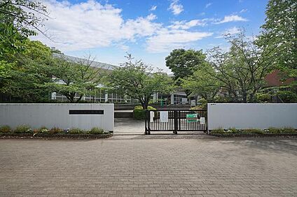 千葉市立有吉中学校 1160m(15分)