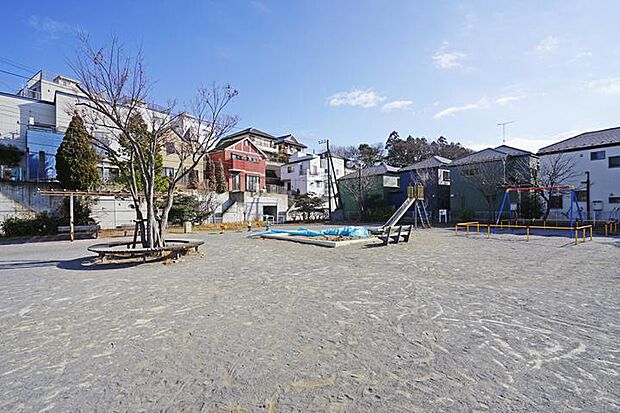 前貝塚かるがも公園（約140m・徒歩2分）