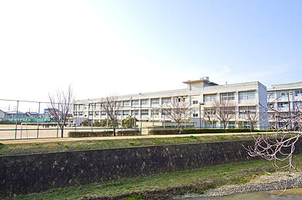 播磨町立播磨中学校 約1800m(徒歩約25分)