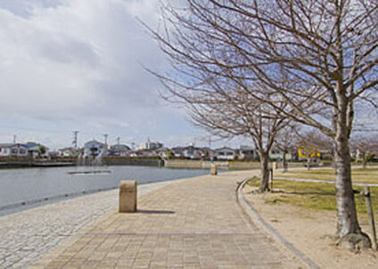 中尾親水公園 約1800m～1860m(徒歩約23分～24分)