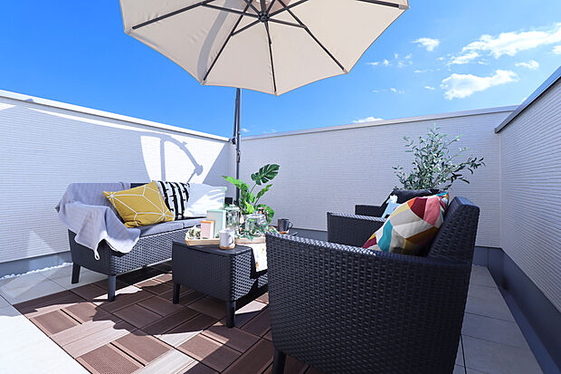 水栓を設置しておりますので、ガーデニングやお子様用のプール遊びもオススメです♪※イメージ