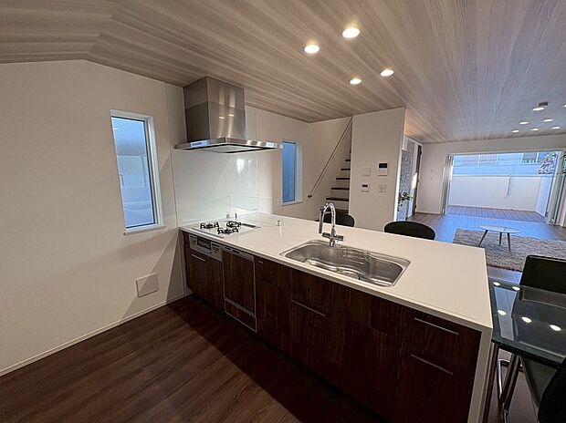 施工例 革新的なデザインと優れた機能性は毎日欠かせないキッチンワークに歓びをプラス