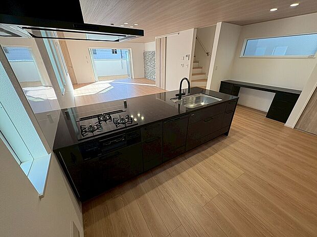 施工例 革新的なデザインと優れた機能性は毎日欠かせないキッチンワークに歓びをプラス