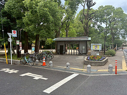 天沼弁天池公園　 約960m(徒歩12分)