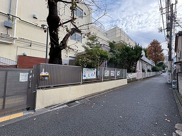 おちごなかいこども園幼稚園舎