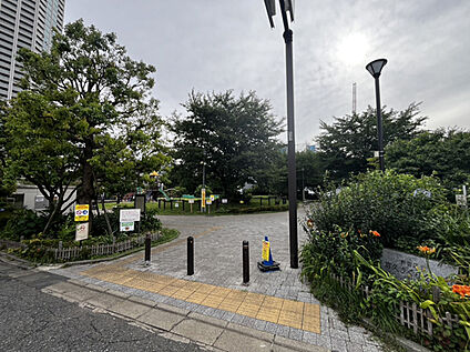 富久さくら公園  約160m(徒歩2分)