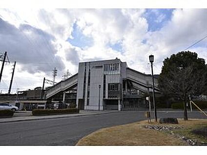 JR中野東駅 650m ( 徒歩で8分)