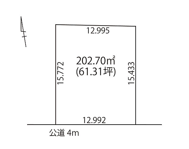 南西向き、間口12.99mの整形地です。BBQができるお庭や、ウッドデッキを配置したり、アウトドアを楽しむプランニングも可能です。