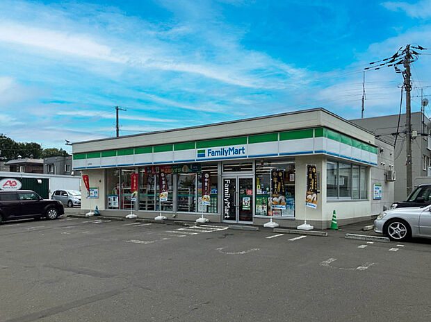 ファミリーマート北野通店（約1,100m）