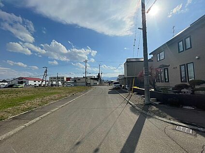 【北側 前面道路】