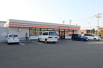 セイコーマート 東苗穂10条店 700m(徒歩9分)